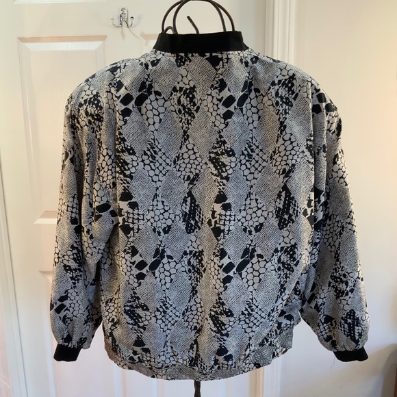 FUDA INTERNATIONAL 100% SILK JACKET SIZE L - Picture 4 of 7